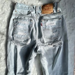 Size 25 512 vintage Levi’s